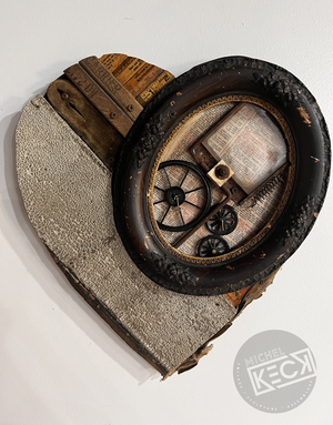 
                
                    Load image into Gallery viewer, vintage heart wall sculpture
                
            